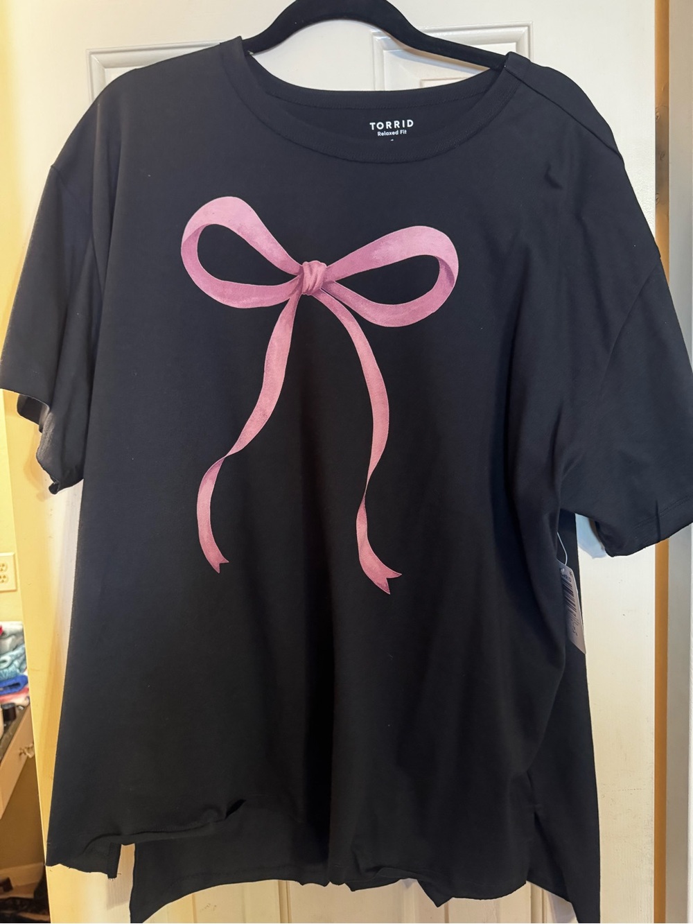 torrid Black Short-Sleeve Tee with Pink Bow Graphic